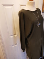 Aideera Italian pleated tunic/dress with necklace one size 16 to 22/24 Stretch tunic( not the same as the Aideen)